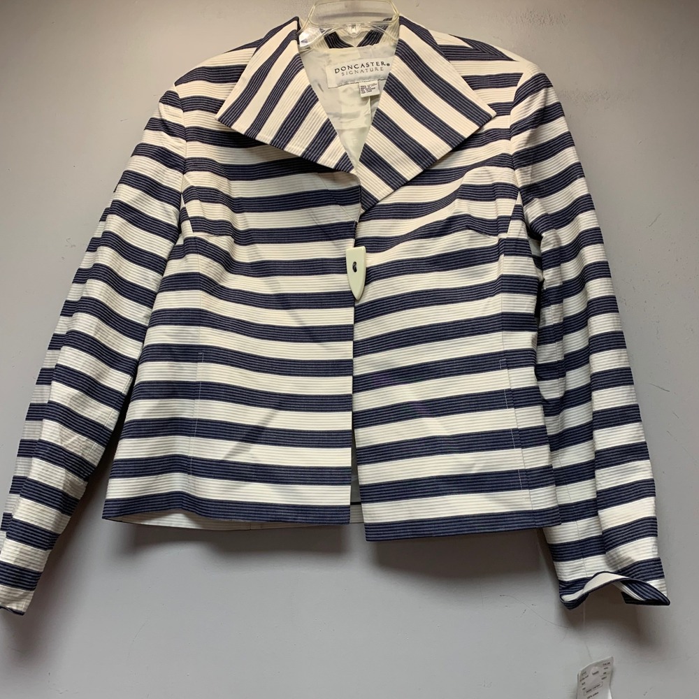 Doncaster Signature Blazer Womens 18M Navy White Striped Excellent M189JK44 Tog